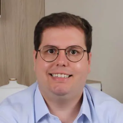 Dr. Lucas Fensterseifer Drögemöller